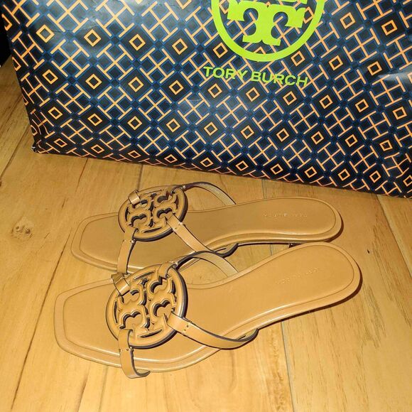 Tory Burch Designer Miller Geo Bombé Low Kitten Heel Sandal Size 9.5 - Picture 6 of 10